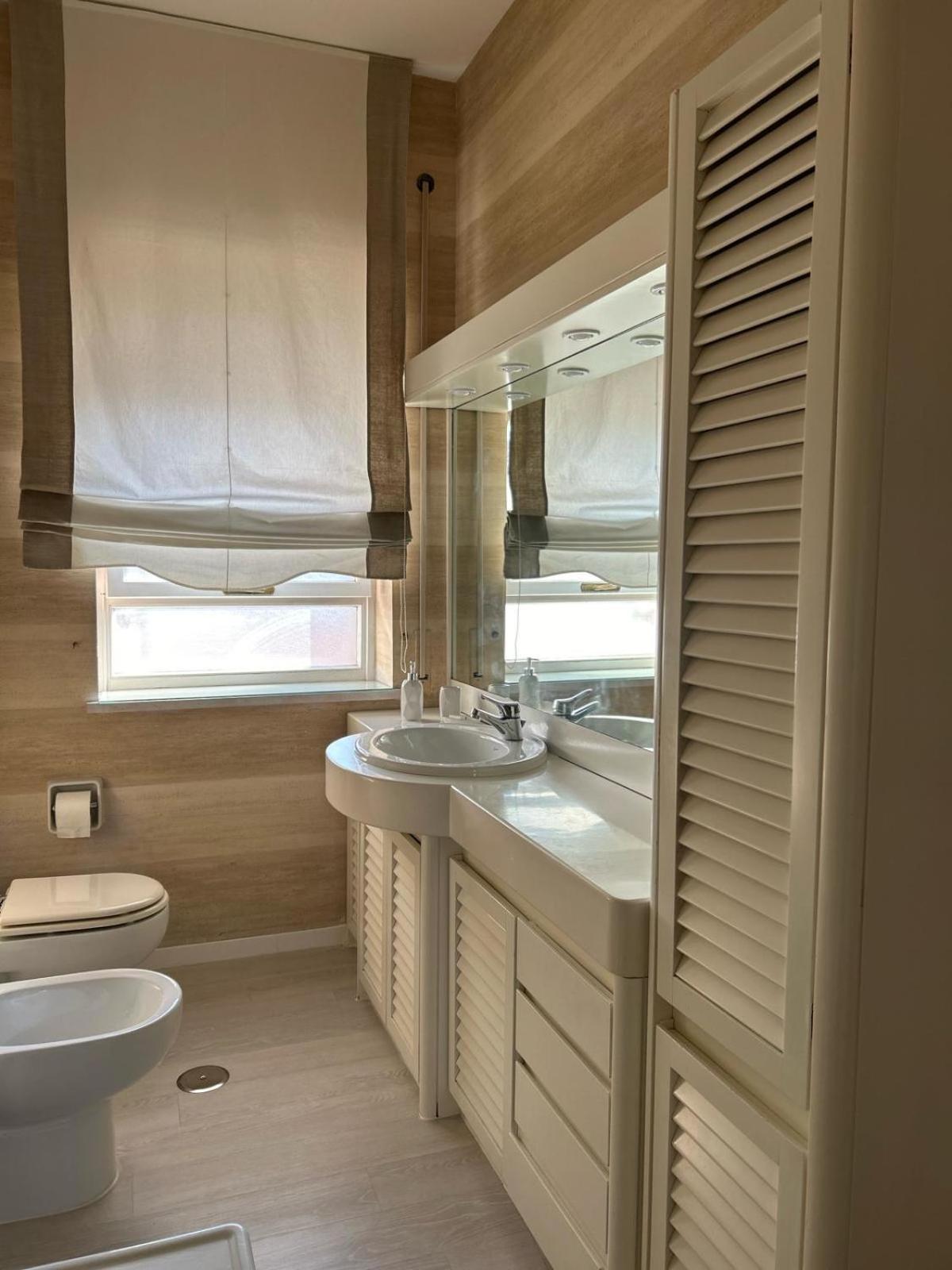 Front Beach Apartment - 3 Bedrooms Bari Extérieur photo