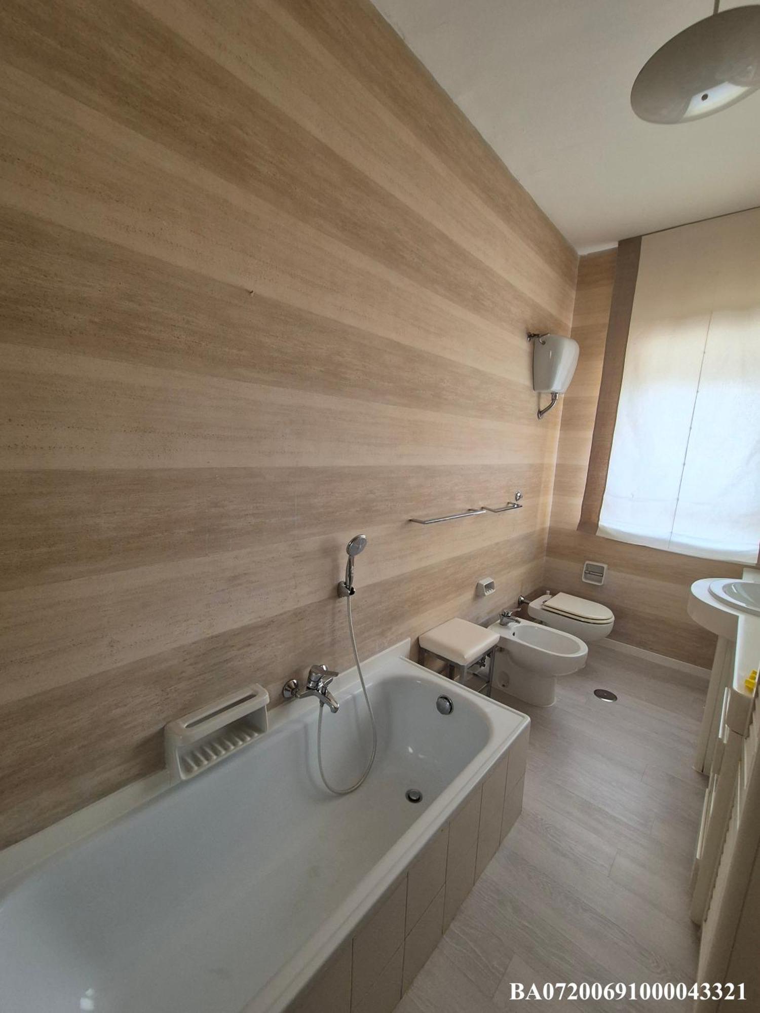 Front Beach Apartment - 3 Bedrooms Bari Extérieur photo