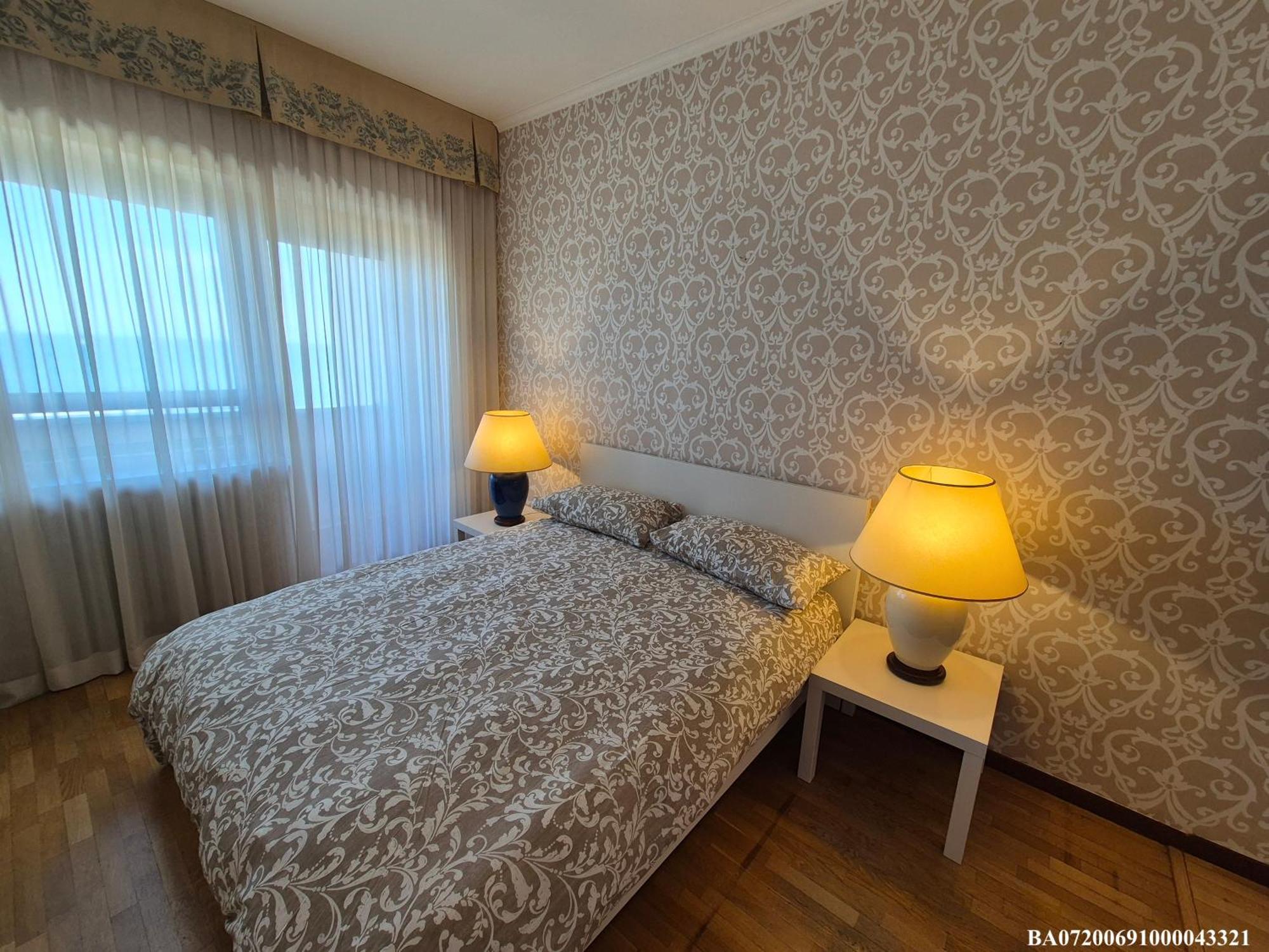 Front Beach Apartment - 3 Bedrooms Bari Extérieur photo